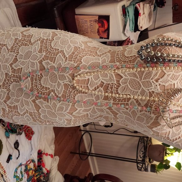 Necklaces - Picture 5 of 5